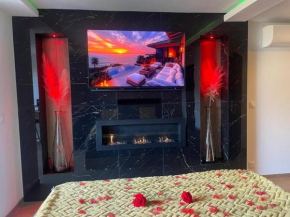 SPICY LOVE ROOM-jacuzzi sous un sublime ciel étoilés -Entre NICE et CANNES